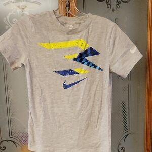 Boys NIKE tshirt Worn Once